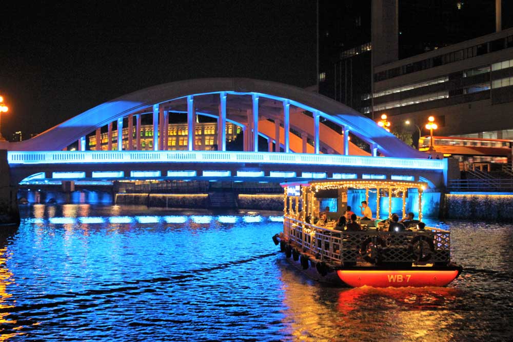 WaterB Dinner Set Light Show Cruise Image 3